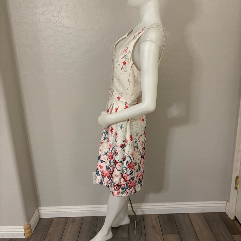 Kut From The Kloth Sleeveless Fit and Flare Floral Dress 8 - Picture 9 of 16
